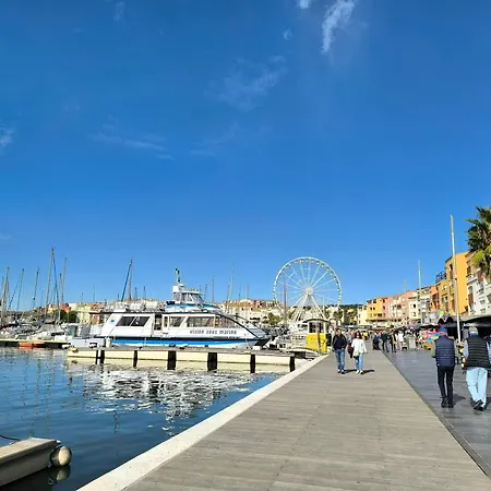 Apartamento T1 Cabine 4 couchages climatisé centre port refait à neuf