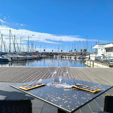 La Desirade Avec Parking- Port - Wifi Couchage En 160 Neuf Apartament *