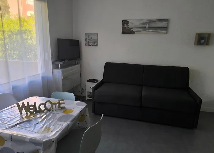 La Desirade Avec Parking- Port - Wifi Couchage En 160 Neuf